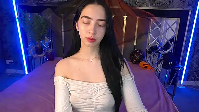 WildKittenX  online show from October 2025 06:48:01 AM