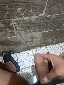 Snapshot of crisssalazar chatting on March 2025 02:30:02 AM crisssalazar online show from March 2025 02:30:02 AM