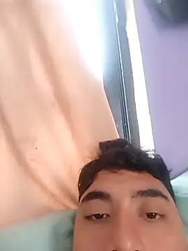 Snapshot of crisssalazar chatting on March 2025 02:33:02 PM crisssalazar online show from March 2025 02:33:02 PM