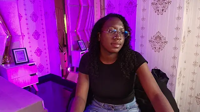 Qeen blackk online show from September 2025 06:42:01 PM