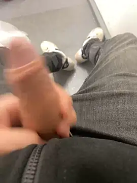 GreekDaddyNickOfficial online show from March 2025 04:28:02 PM