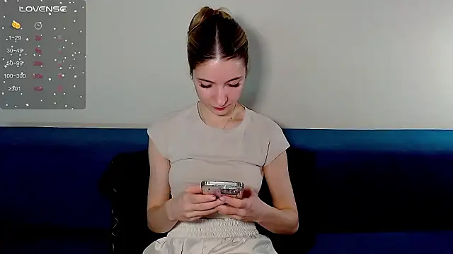 MilaTima online show from March 2026 06:03:01 PM