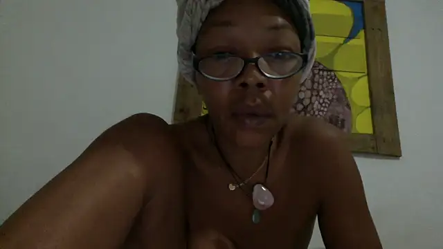 Ladyzee25 online show from September 2025 02:46:02 AM
