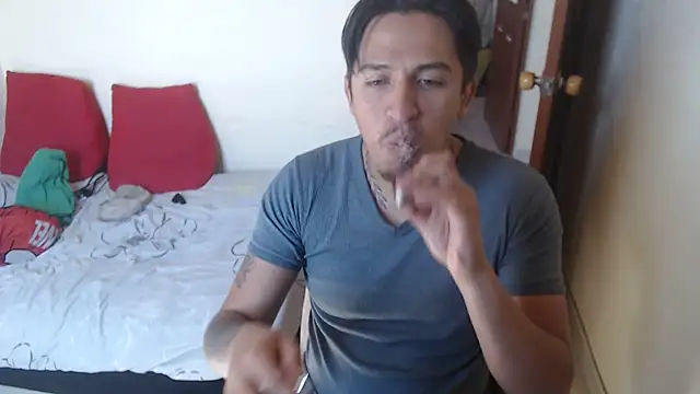 amelia noe online show from February 2026 03:45:02 PM