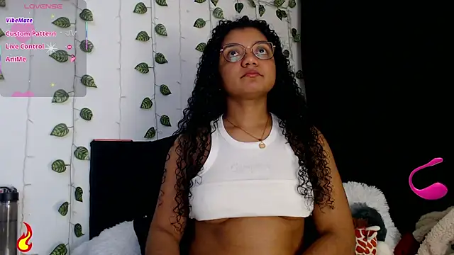 Snapshot of victtoria_cane63 chatting on June 2026 11:10:01 PM victtoria cane63 online show from June 2026 11:10:01 PM