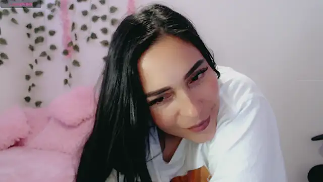 Snapshot of luna_lgomez_ chatting on March 2025 02:29:02 PM luna lgomez  online show from March 2025 02:29:02 PM