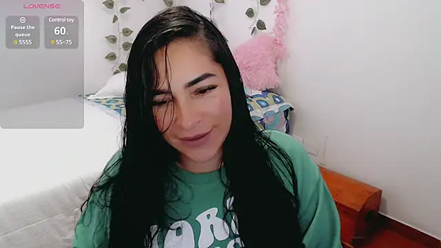 Snapshot of luna_lgomez_ chatting on March 2025 11:08:02 AM luna lgomez  online show from March 2025 11:08:02 AM