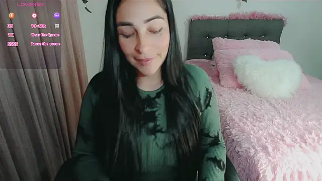 Snapshot of luna_lgomez_ chatting on October 2025 01:42:01 AM luna lgomez  online show from October 2025 01:42:01 AM