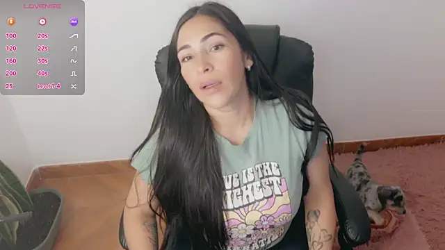 Snapshot of luna_lgomez_ chatting on July 2026 10:09:02 AM luna lgomez online show from July 2026 10:09:02 AM
