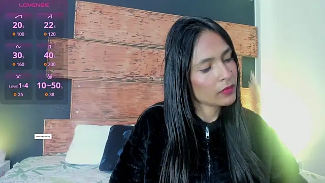 Fernanda liie  online show from July 2026 12:45:01 PM