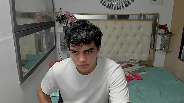 heiker  online show from October 2025 04:46:01 AM