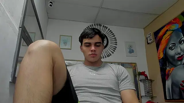 heiker  online show from November 2025 02:33:02 AM