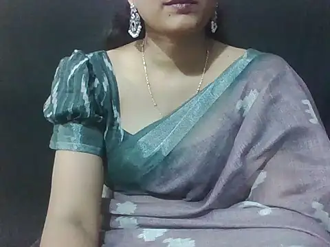Snapshot of sugandha_bhabhi chatting on May 2026 04:45:02 PM sugandha bhabhi online show from May 2026 04:45:02 PM
