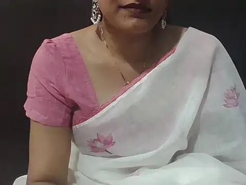 Snapshot of sugandha_bhabhi chatting on June 2026 05:06:02 PM sugandha bhabhi online show from June 2026 05:06:02 PM