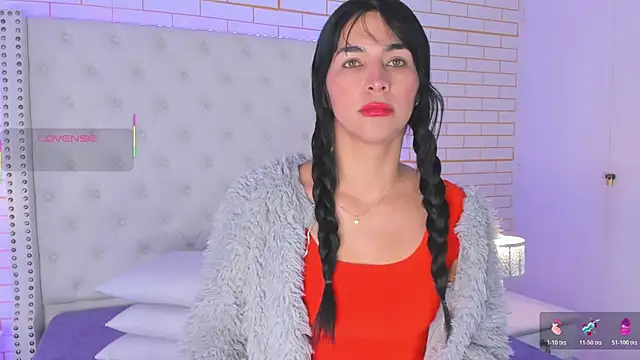 Emilly wilson  online show from October 2025 01:04:02 PM