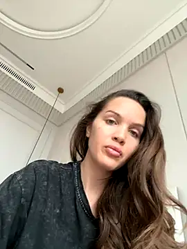 Beverly Hilll online show from October 2025 12:11:01 PM