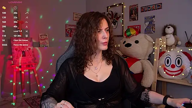 OliviaMcClean online show from May 2026 09:28:01 AM