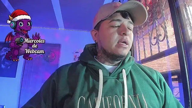 Snapshot of Strip_Classes_Col chatting on December 2025 03:07:01 PM Strip Classes Col online show from December 2025 03:07:01 PM