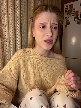 amorearte m online show from February 2026 03:25:01 AM