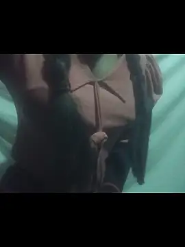 Emma10th online show from November 2025 04:18:01 PM