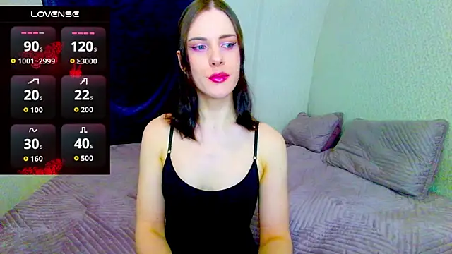 Nicole Redfields online show from April 2026 05:46:01 AM