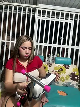 lunaxxx 69 online show from April 2026 11:30:02 PM