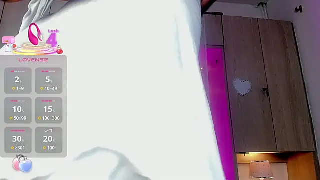 BeverlySteel online show from November 2025 08:00:01 PM