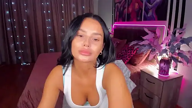 DanaSincere online show from October 2025 05:49:02 AM