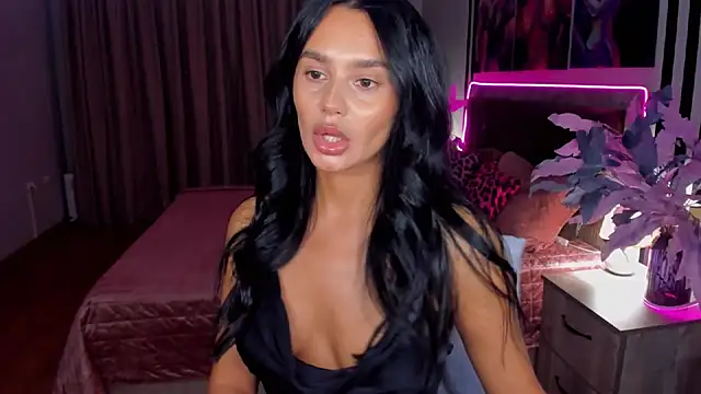 DanaSincere online show from November 2025 04:45:02 AM