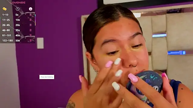 emilyy cooperr online show from April 2026 12:21:01 PM