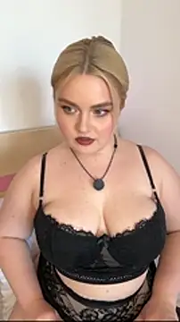 April Vancee online show from April 2026 12:06:02 PM