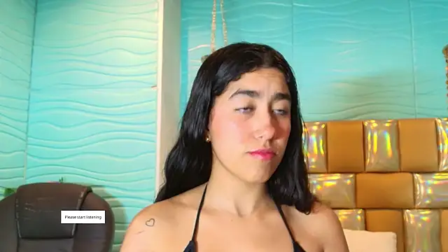 Mia Montess online show from February 2026 12:43:02 PM