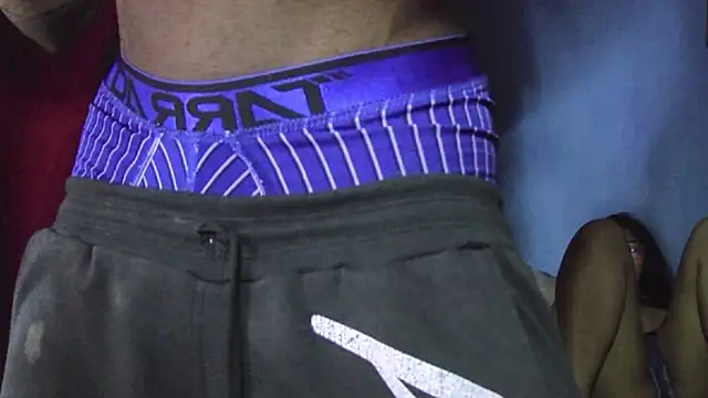 Snapshot of BossPlaya98 chatting on February 2026 04:33:01 AM BossPlaya98 online show from February 2026 04:33:01 AM