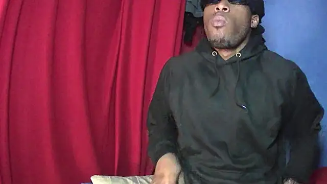 Snapshot of BossPlaya98 chatting on February 2026 03:47:01 AM BossPlaya98 online show from February 2026 03:47:01 AM