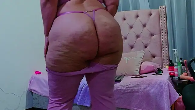 scarlettbooty online show from September 2025 01:40:02 AM