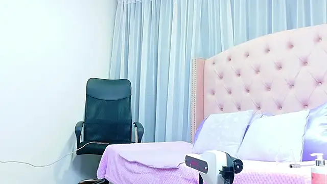 scarlettbooty online show from October 2025 02:22:02 AM