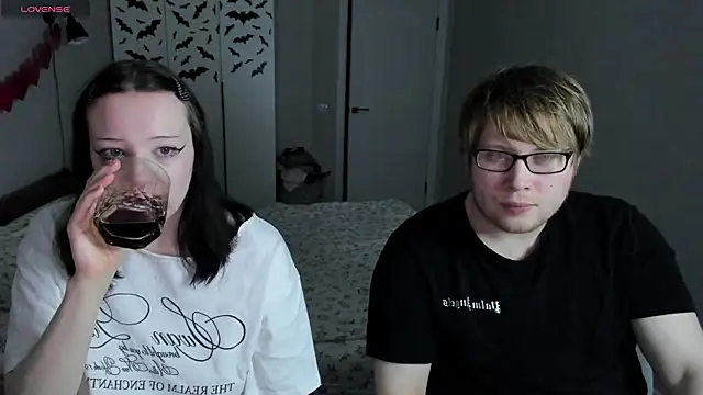 JayMollyy online show from April 2026 06:55:01 PM