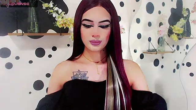 Snapshot of IvanaColizon_BigCock chatting on May 2026 01:05:01 PM IvanaColizon BigCock online show from May 2026 01:05:01 PM