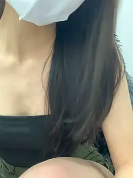 Lyly2525 online show from March 2025 04:35:02 PM