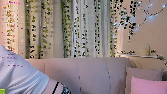 Ashley Nicks online show from April 2026 02:09:01 AM