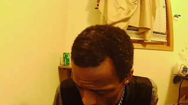 Snapshot of BadazzRXL chatting on November 2025 02:47:02 AM BadazzRXL online show from November 2025 02:47:02 AM