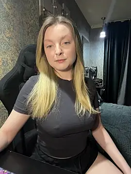 Lina ly online show from March 2026 01:44:02 PM