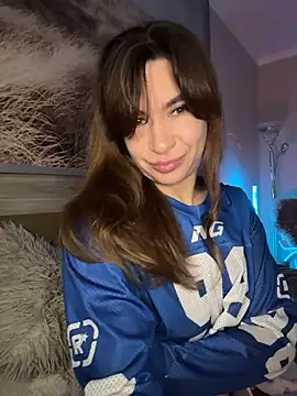 Mary Kiitty online show from April 2026 12:14:02 PM