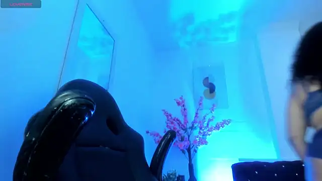 Ayliinn  online show from April 2026 04:28:01 AM