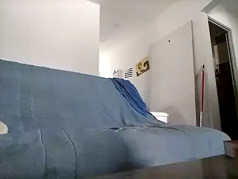 Snapshot of coolbrady17 chatting on March 2025 06:32:02 AM coolbrady17 online show from March 2025 06:32:02 AM