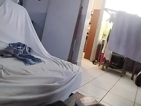 Snapshot of coolbrady17 chatting on March 2025 02:30:01 PM coolbrady17 online show from March 2025 02:30:01 PM