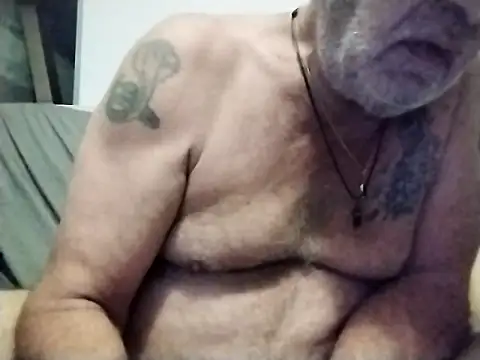 Snapshot of coolbrady17 chatting on March 2025 11:31:01 PM coolbrady17 online show from March 2025 11:31:01 PM