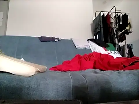 Snapshot of coolbrady17 chatting on October 2025 03:53:02 AM coolbrady17 online show from October 2025 03:53:02 AM