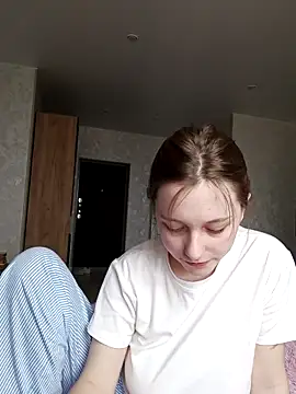 Snapshot of Bonechka chatting on November 2025 07:08:02 AM Bonechka online show from November 2025 07:08:02 AM