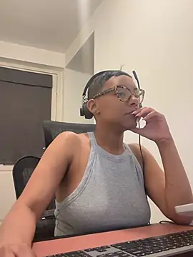 Melia Rayne online show from April 2026 12:25:02 PM